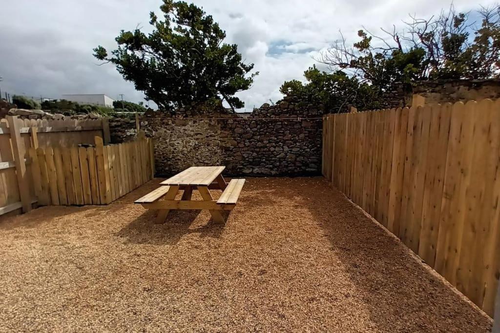 Stunning New 3 Bed Townhouse Hébergement de vacances Belmullet